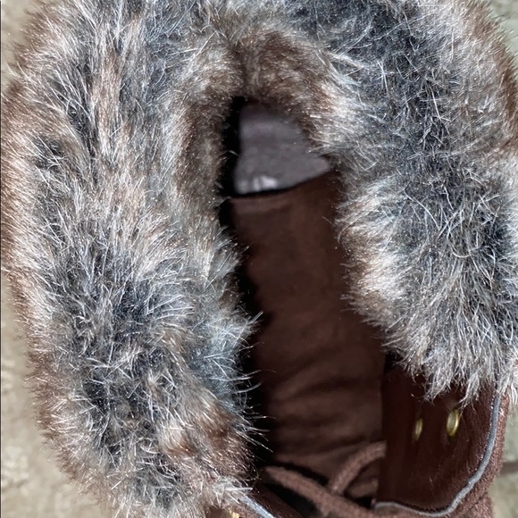 boots - Picture 3 of 5